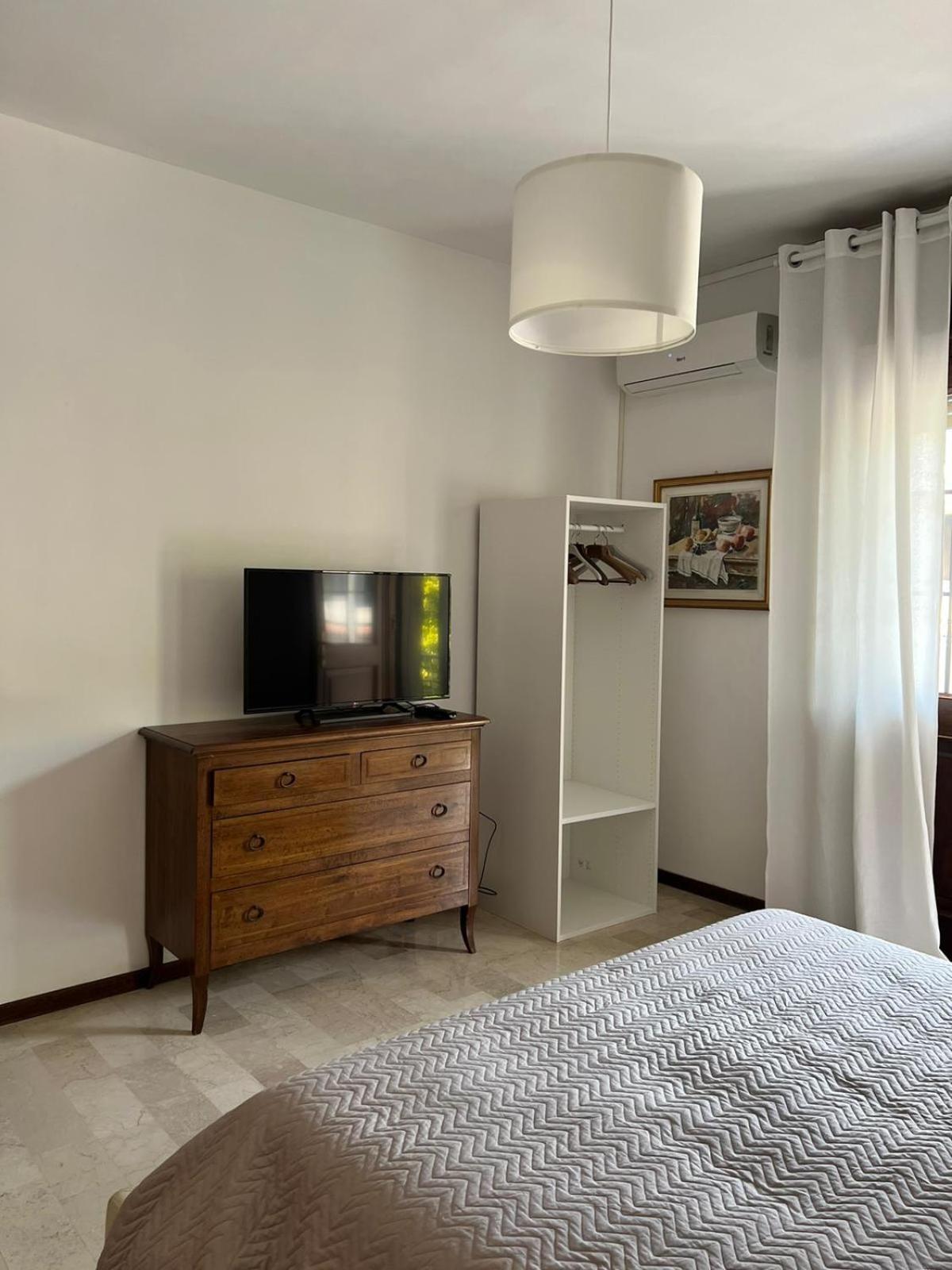 Bed and Breakfast Bb La Collina Botticino Botticino Sera Esterno foto